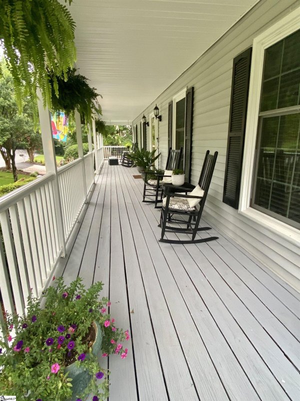 Property image 5 at 6 Boxthorne Court, Greenville, SC 29615