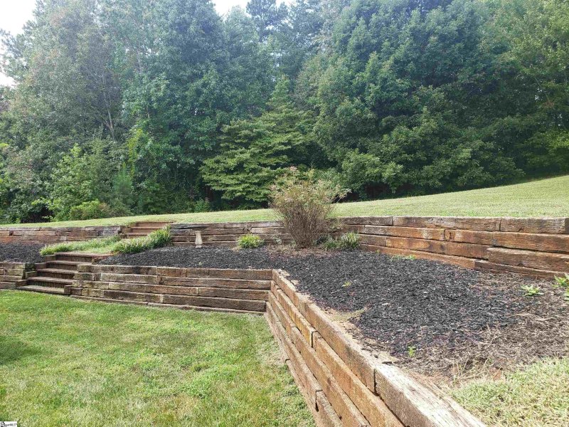 Property image 4 at 121 Glencreek Drive, Greer, SC 29650