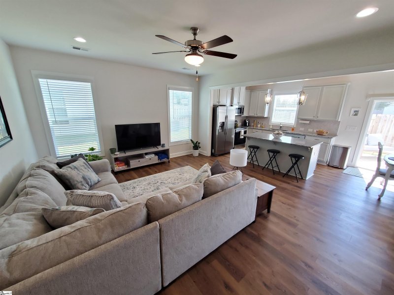 Property image 4 at 706 Wintergarden Place, Simpsonville, SC 29680