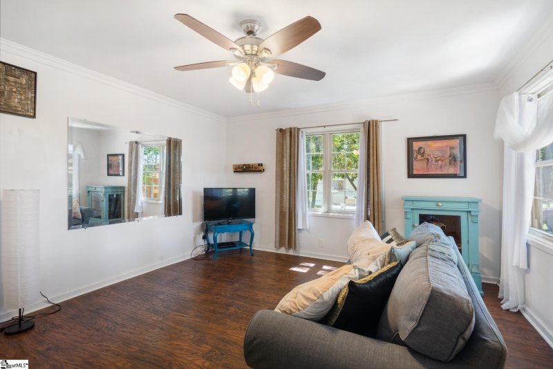 Property image 5 at 15 Longland Drive, Greenville, SC 29609