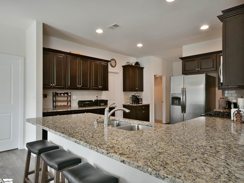 Property image 3 at 424 Brandybuck Drive, Piedmont, SC 29673