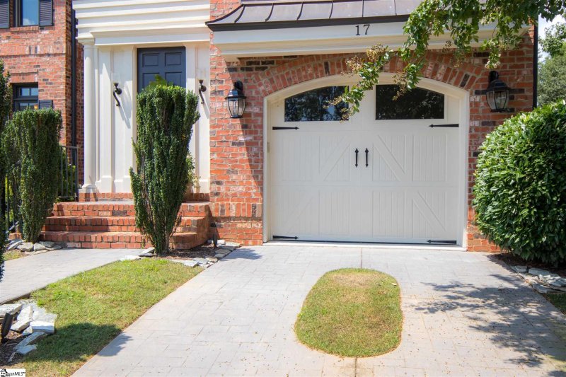 Property image 5 at 17 Lowther Hall Lane, Greenville, SC 29615