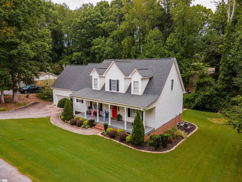Property image 2 at 109 Sabra Drive, Easley, SC 29642