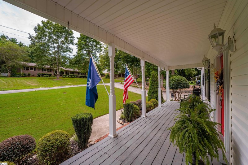 Property image 4 at 109 Sabra Drive, Easley, SC 29642