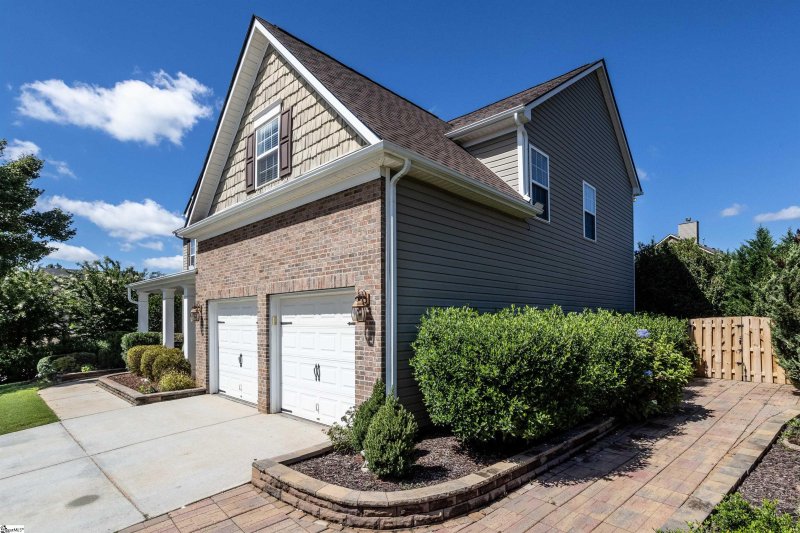 Property image 2 at 1 Tennyson Court, Simpsonville, SC 29681