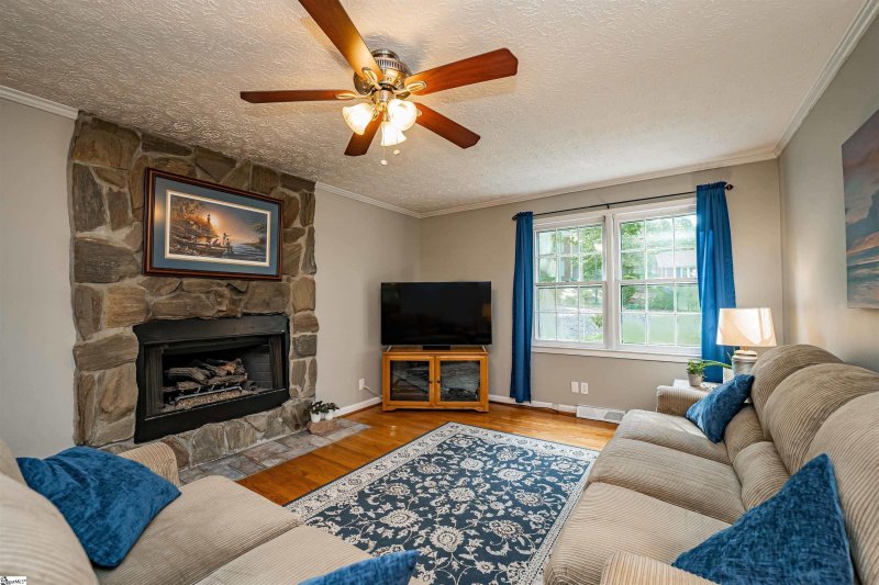 Property image 5 at 112 Bexhill Court, Greenville, SC 29609-1404