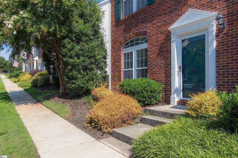 Property image 3 at 247 Hadley Commons Drive, Mauldin, SC 29662