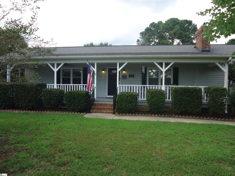 Property image 3 at 21 Heron Drive, Fountain Inn, SC 29644
