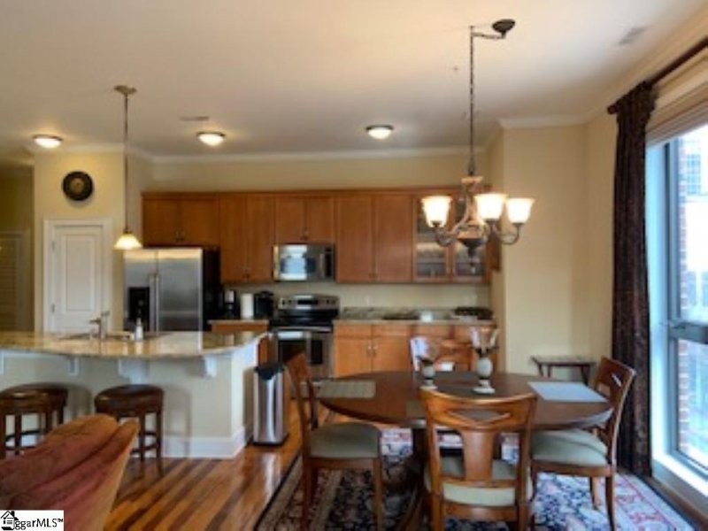 Property image 4 at 112 W Broad Street, Greenville, SC 29601