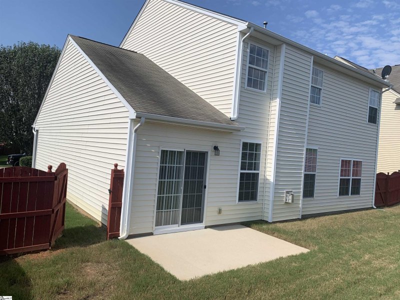 Property image 3 at 207 Bells Creek Drive, Simpsonville, SC 29681