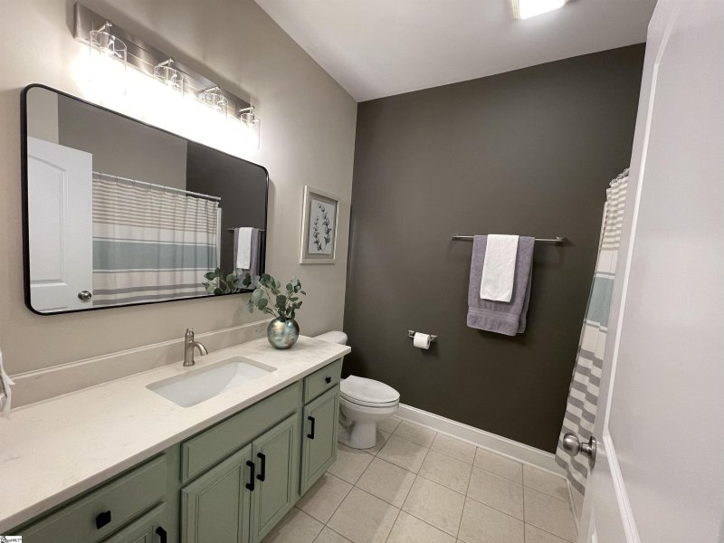 Property image 5 at 229 Louisville Drive, Greenville, SC 29607