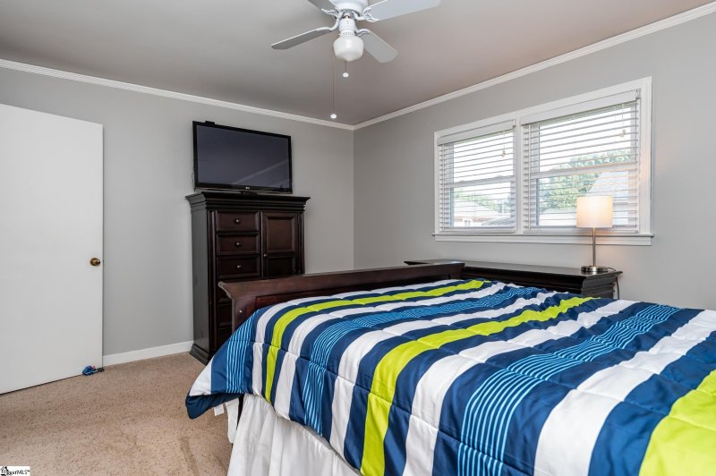 Property image 5 at 304 Overton Avenue, Greenville, SC 29617