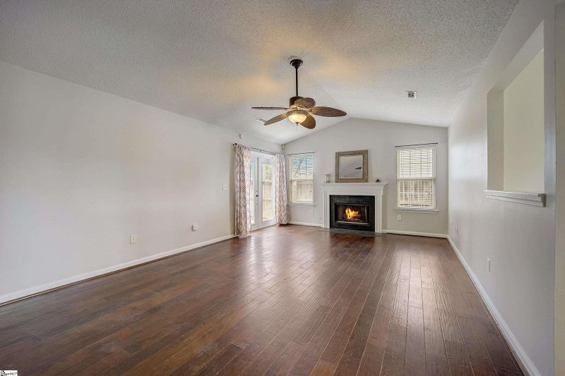 Property image 4 at 25 Woolridge Way, Greer, SC 29650