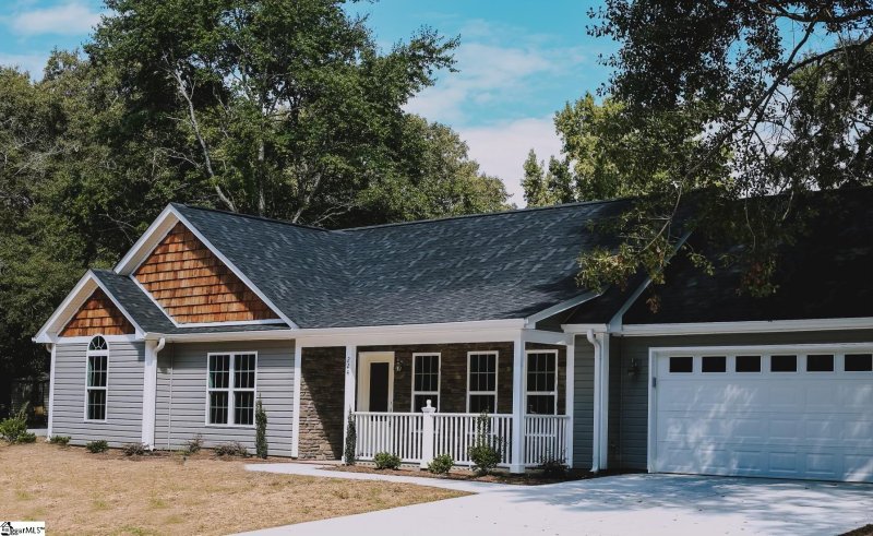 Property image 2 at 224 Longview Drive, Williamston, SC 29697