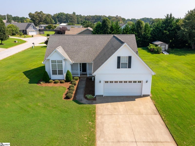Property image 3 at 101 Arkell Drive, Greer, SC 29651