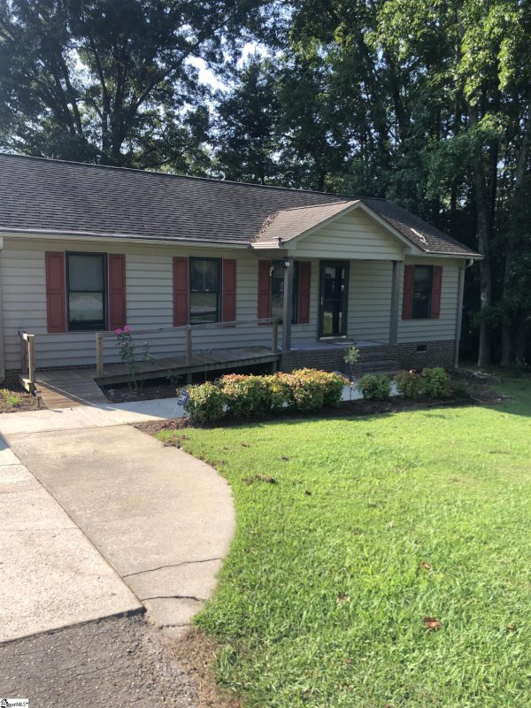 Property image 2 at 1401 Greenwood Road, Laurens, SC 29360