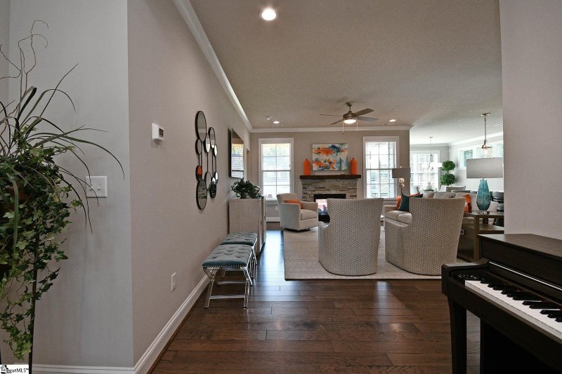 Property image 4 at 301 Bur Oak Trail, Greenville, SC 29615