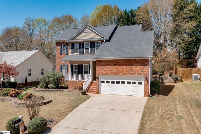 Property image 2 at 10 Colombard Court, Mauldin, SC 29662