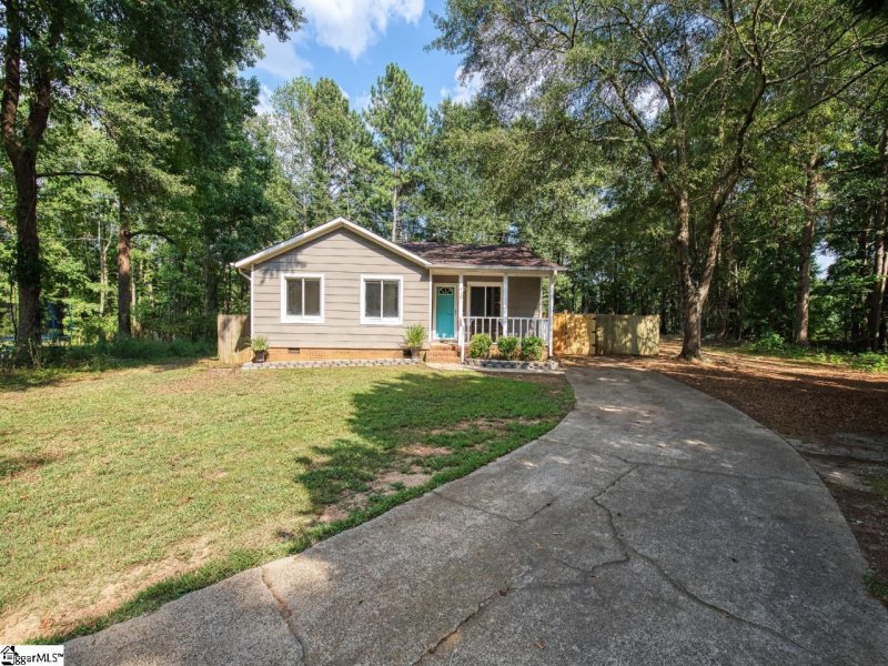 Property image 2 at 410 Wood Court, Williamston, SC 29697