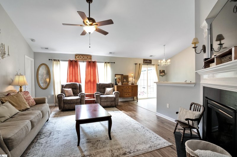 Property image 4 at 107 Seattle Slew Lane, Greenville, SC 29617