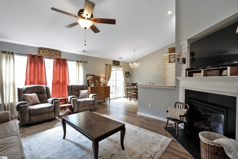 Property image 5 at 107 Seattle Slew Lane, Greenville, SC 29617