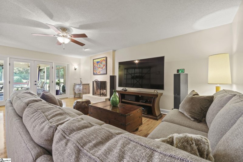 Property image 4 at 187 Carolina Way, Fountain Inn, SC 29644