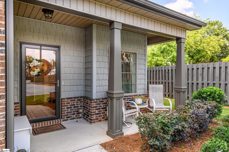 Property image 2 at 15 Sweetspire Lane, Simpsonville, SC 29681