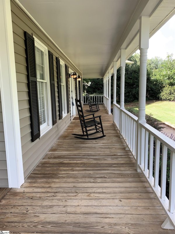 Property image 3 at 404 Clarendon Drive, Easley, SC 29642