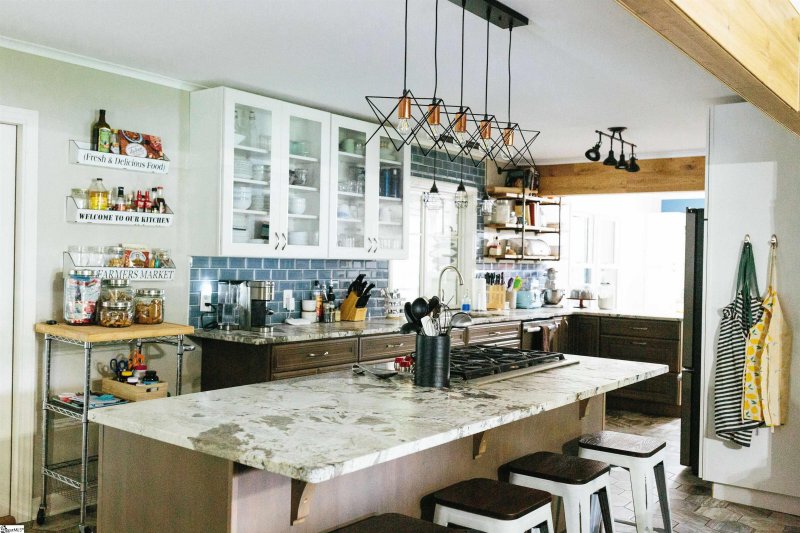 Property image 4 at 6 Aberdare Court, Greenville, SC 29615