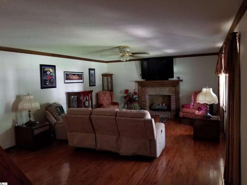 Property image 5 at 108 Emerald Court, Liberty, SC 29657-3800