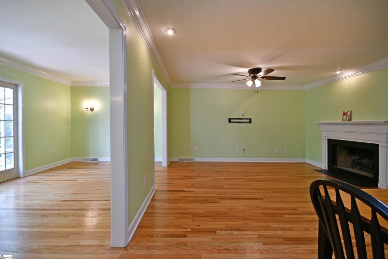 Property image 5 at 112 McDaniel Greene, Greenville, SC 29601