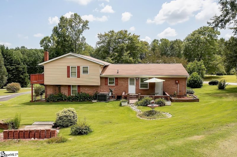 Property image 4 at 200 Nandina Heights Boulevard, Easley, SC 29640