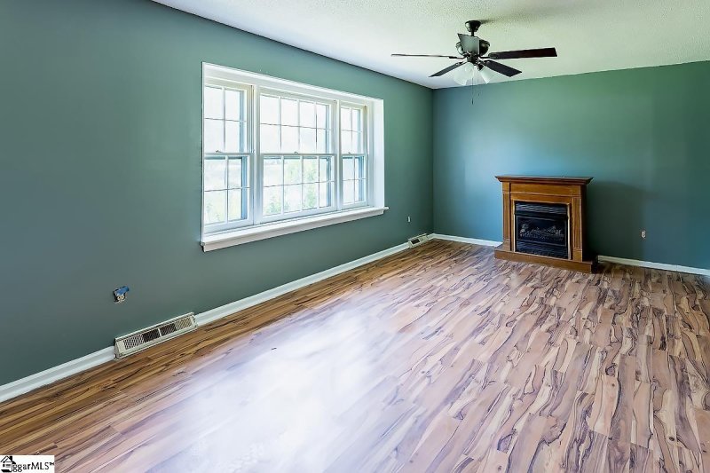 Property image 5 at 200 Nandina Heights Boulevard, Easley, SC 29640