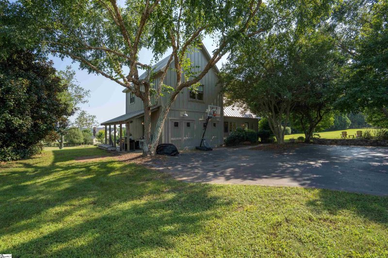 Property image 4 at 104 Bruce Farm Road, Simpsonville, SC 29681