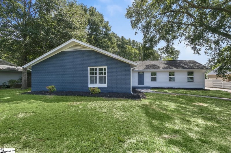 Property image 2 at 7 Randy Drive, Taylors, SC 29687