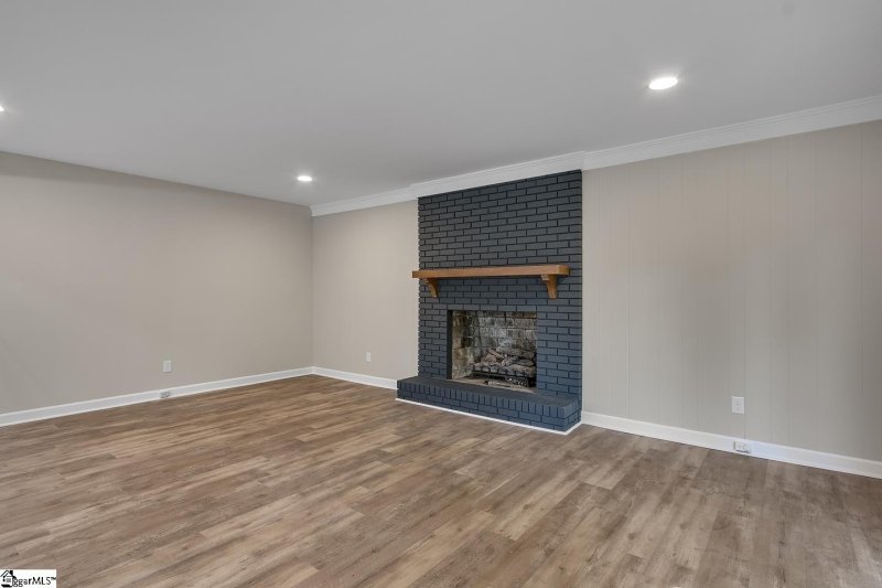 Property image 4 at 7 Randy Drive, Taylors, SC 29687