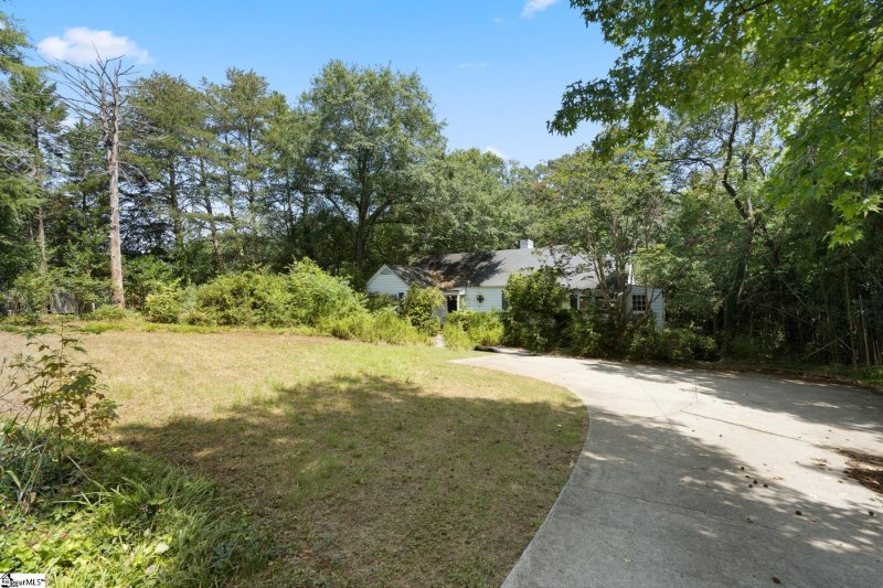 Property image 5 at 2635 Augusta Street, Greenville, SC 29605