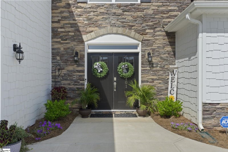 Property image 3 at 101 Riverland Woods Court, Simpsonville, SC 29681