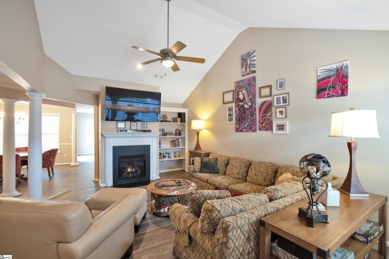 Property image 2 at 12 Pelham Springs Place, Greenville, SC 29615