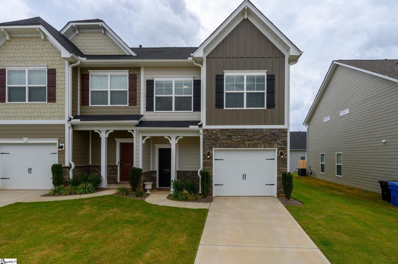 Property image 2 at 610 Springbranch Drive, Simpsonville, SC 29680
