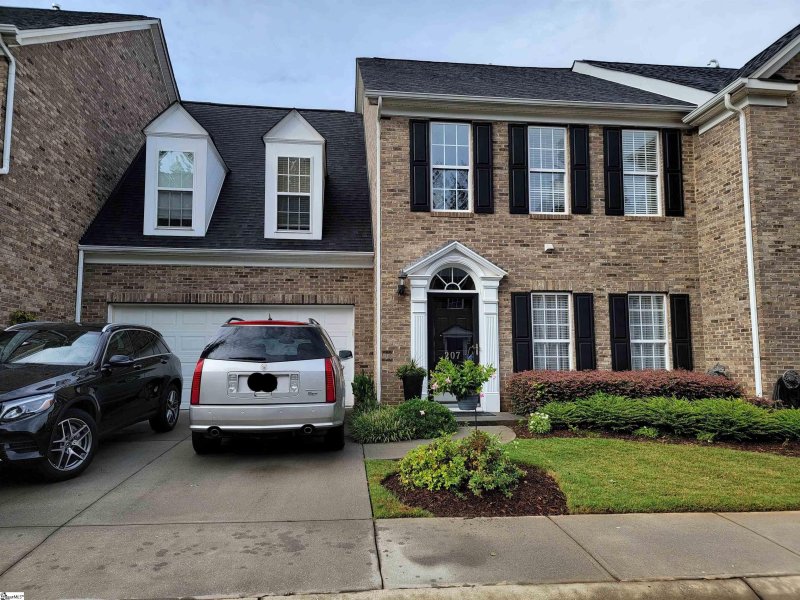 207 Bickleigh Court
