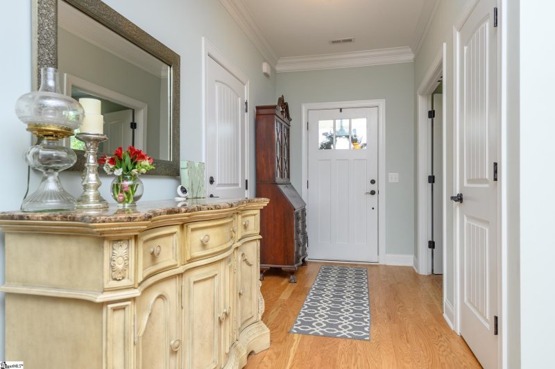 Property image 3 at 233 Henrydale Drive, Easley, SC 29642-5900