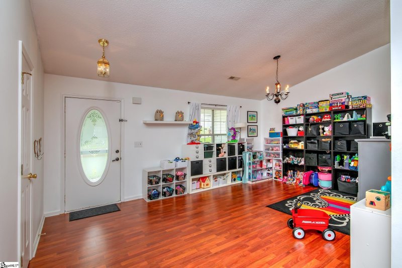 Property image 2 at 7 Stetson Court, Mauldin, SC 29662