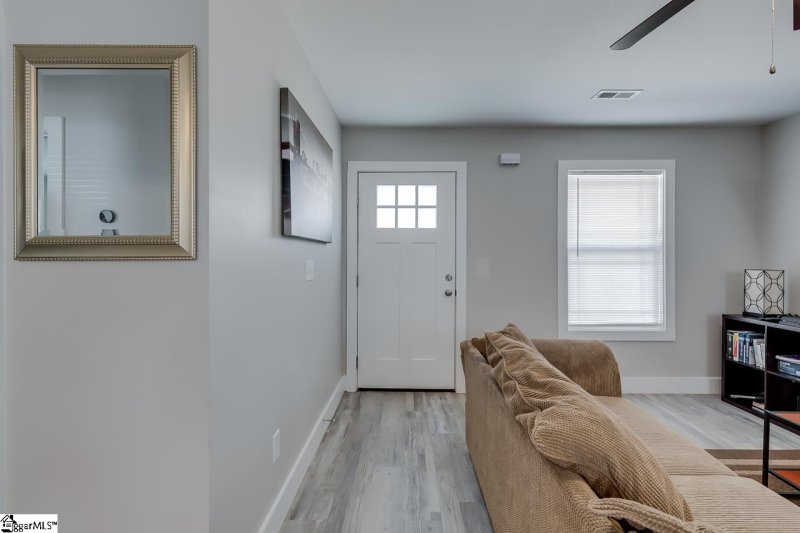 Property image 3 at 41 Pamela Drive, Greenville, SC 29611