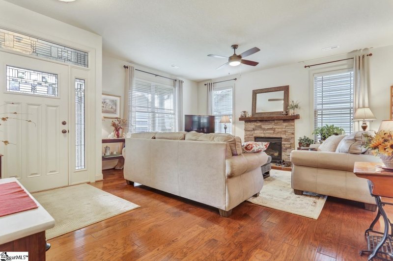 Property image 5 at 703 Cannongate Drive, Greer, SC 29650-5354