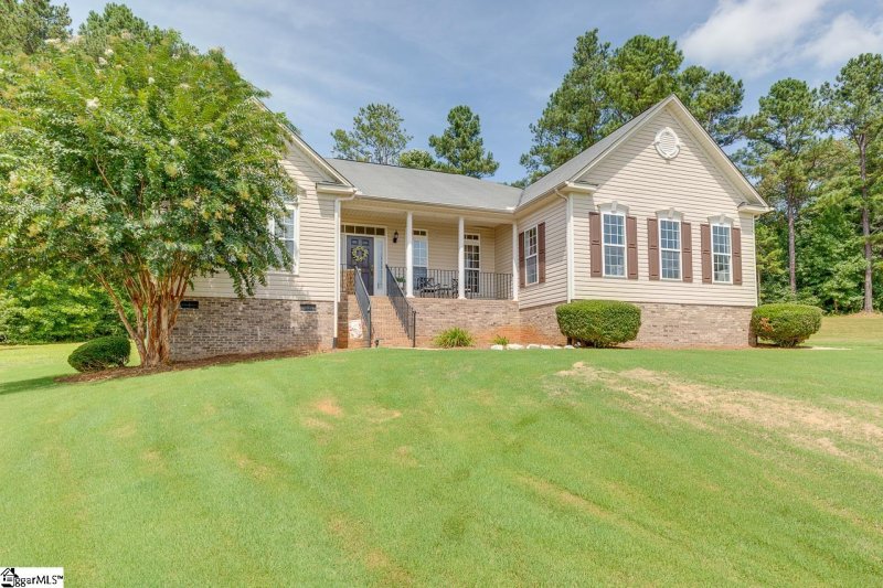 Property image 2 at 1009 Trescott Lane, Easley, SC 29642