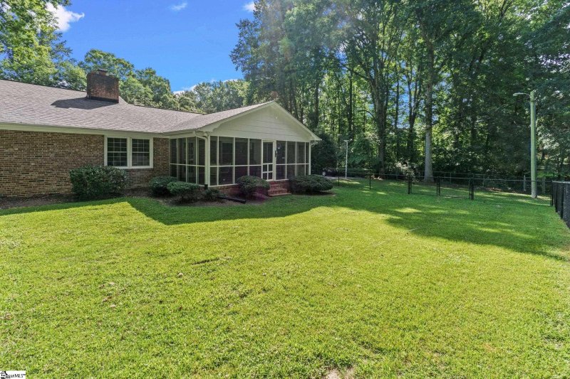 Property image 2 at 504 Roosevelt Drive, Easley, SC 29642-2338
