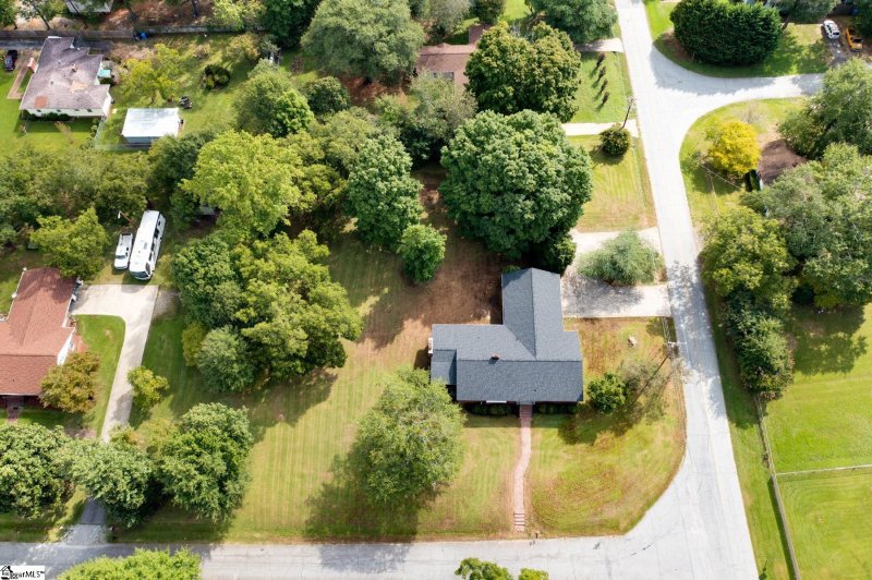 Property image 5 at 9 High Street, Greenville, SC 29605