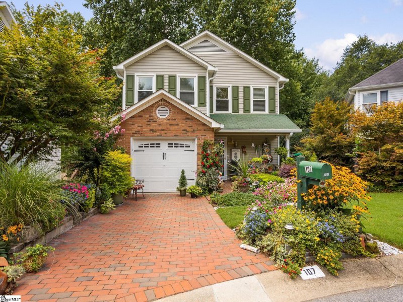 Property image 2 at 107 Greenbriar Terrace, Spartanburg, SC 29307