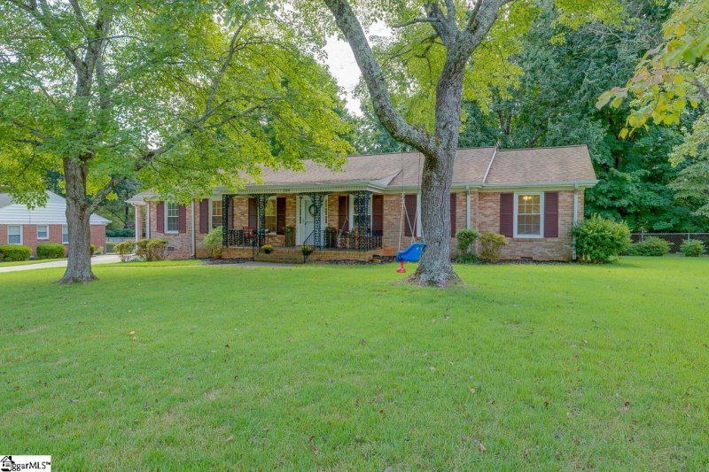Property image 2 at 109 Covington Road, Greenville, SC 29617